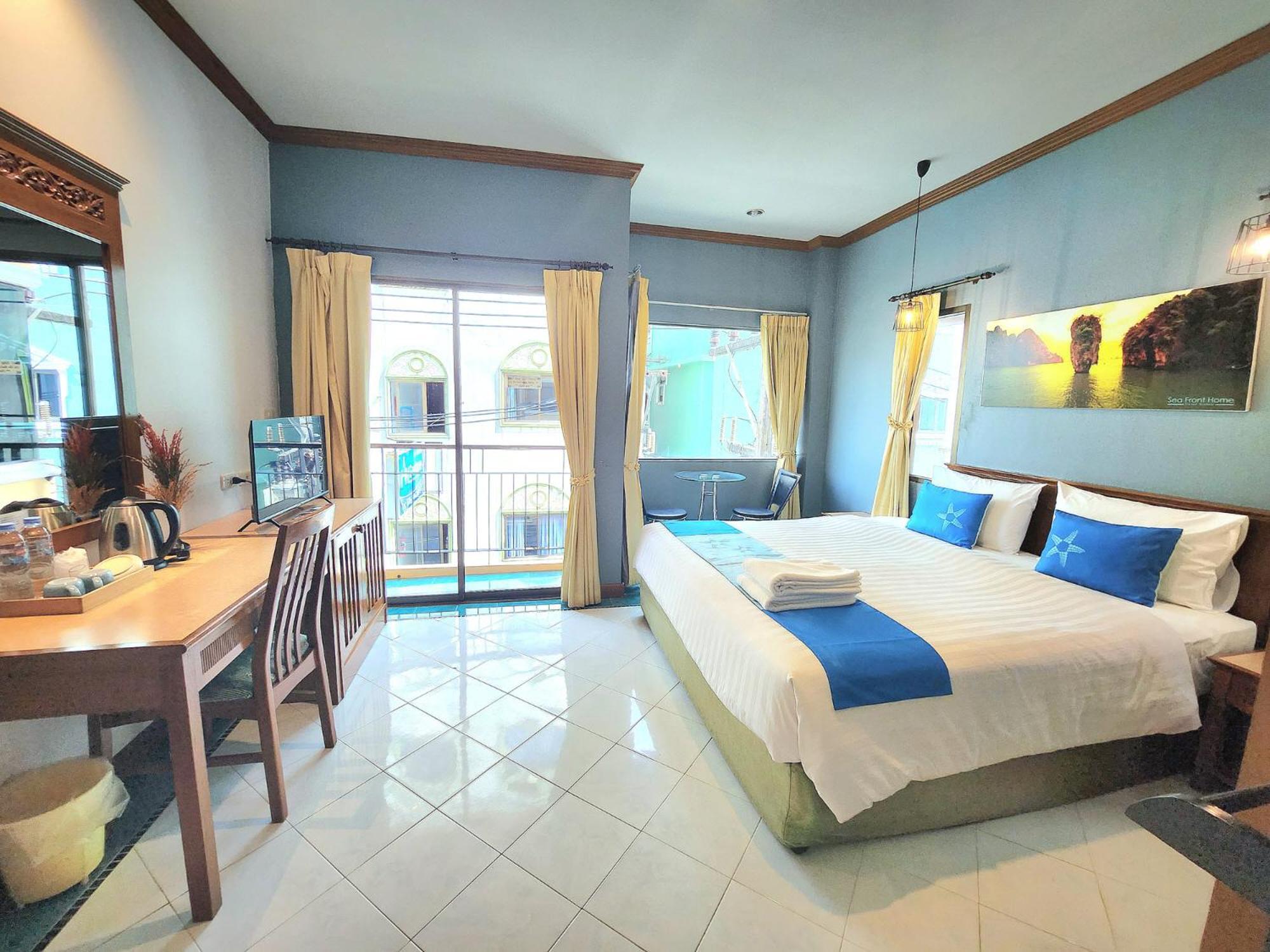 Sea Front Home Hotel - Patong Beach Exterior photo