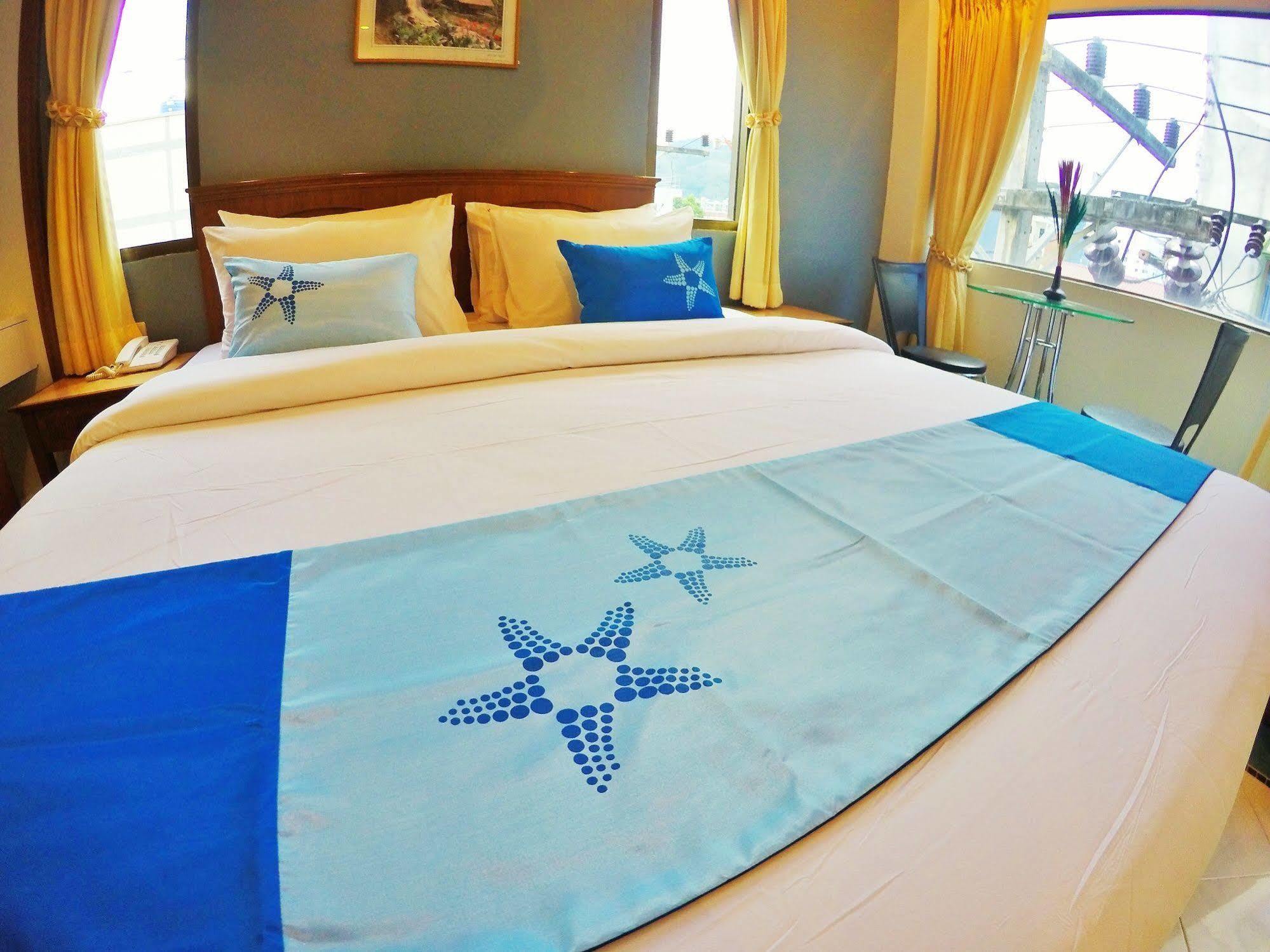 Sea Front Home Hotel - Patong Beach Exterior photo